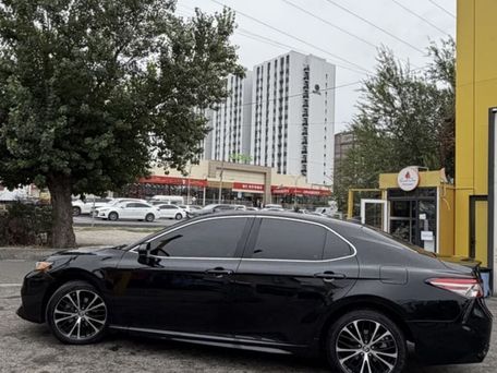 Toyota Camry, 2019 — 照片 5