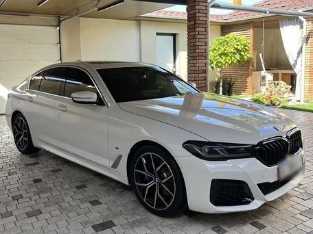 BMW 5 серии, 2016