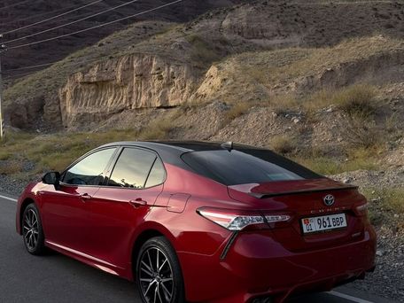 Toyota Camry, 2024 — 照片 6