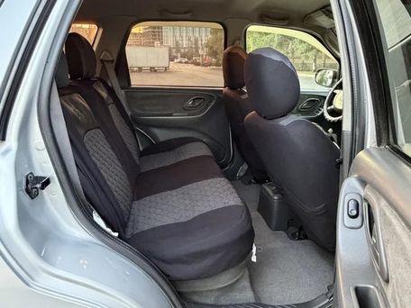 Mazda Tribute, 2003 — 照片 10
