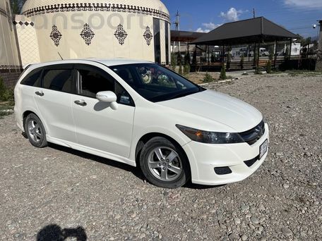 Honda Stream, 2010 — фото 3