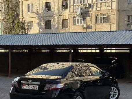 Toyota Camry, 2010 — сүрөт 2