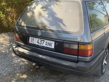 Volkswagen Passat, 1989 — 照片 2