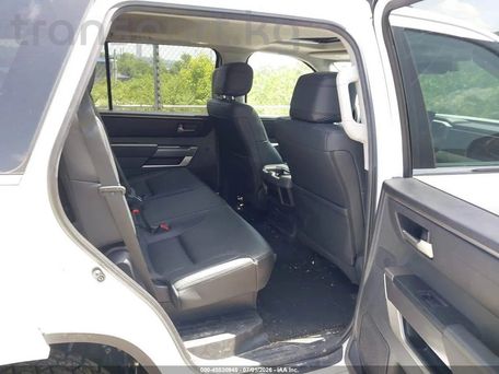 Toyota Sequoia, 2024 — 照片 8