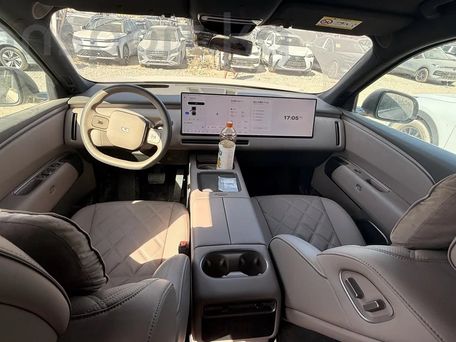 Li Auto (Lixiang) L9, 2026 — 照片 8
