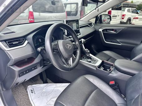 Toyota RAV4, 2020 — сүрөт 13