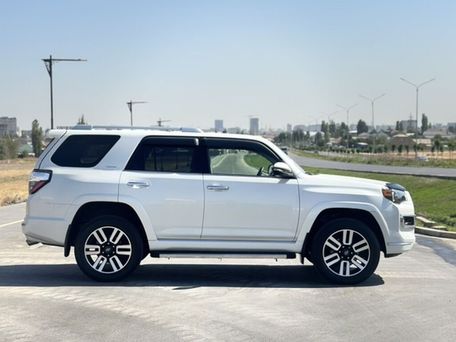 Toyota 4Runner, 2022 — сүрөт 18