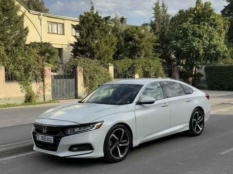Honda Accord, 2019 — фото 1