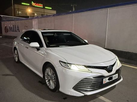 Toyota Camry, 2020 — 照片 2