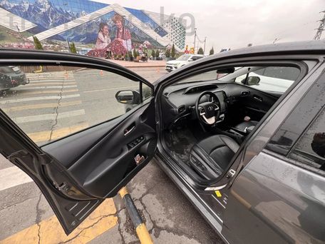 Toyota Prius, 2019 — фото 6