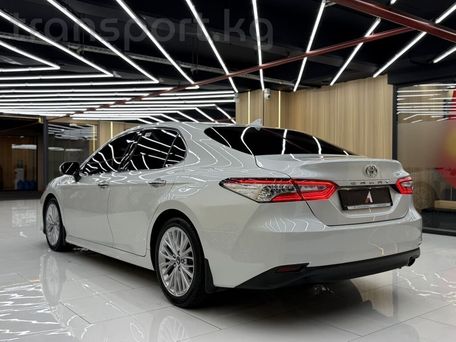 Toyota Camry, 2018 — фото 4