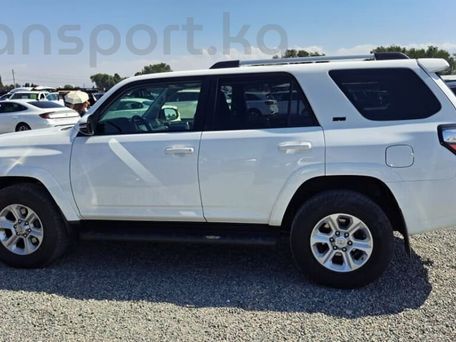 Toyota 4Runner, 2020 — фото 2