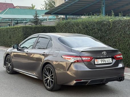 Toyota Camry, 2018 — фото 4