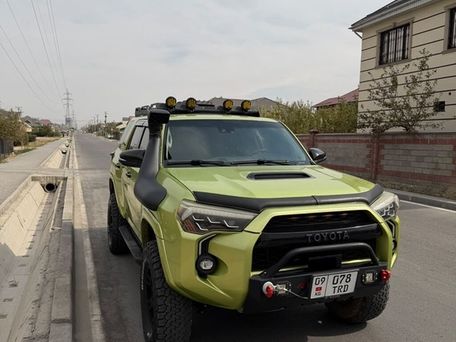 Toyota 4Runner, 2023 — 照片 3