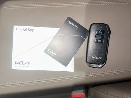 Kia K8, 2022 — photo 9