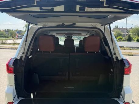 Lexus LX, 2017 — 照片 7