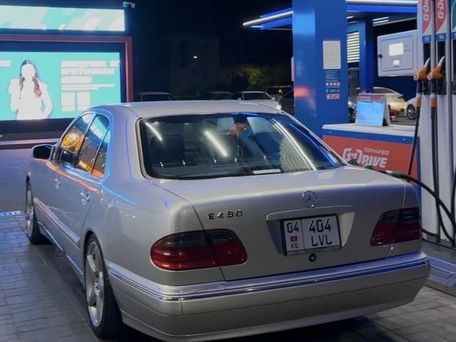 Mercedes-Benz E-Класс, 2002 — 照片 9