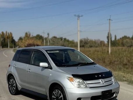 Toyota Ist, 2004 — photo 1