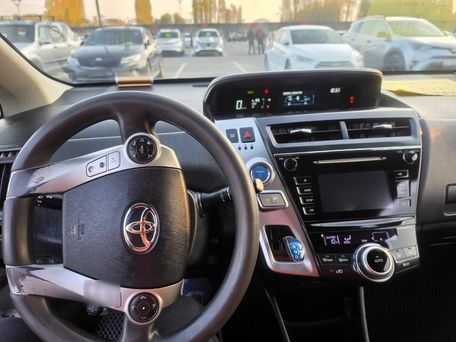 Toyota Prius, 2018 — photo 6