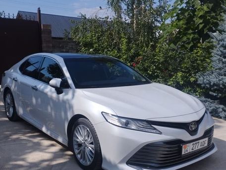 Toyota Camry, 2018