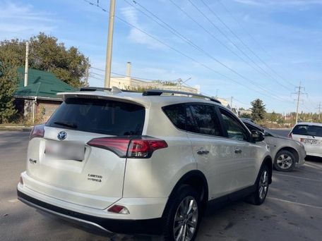 Toyota RAV4, 2017 — 照片 2