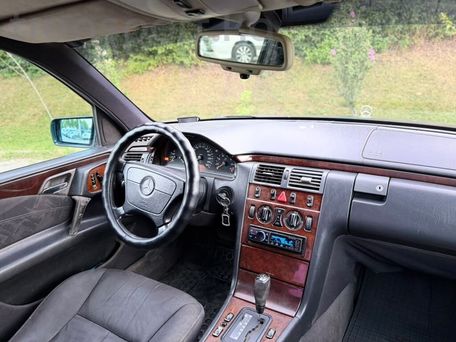 Mercedes-Benz E-Класс, 1996 — сүрөт 4