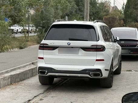 BMW X7, 2022 — фото 1