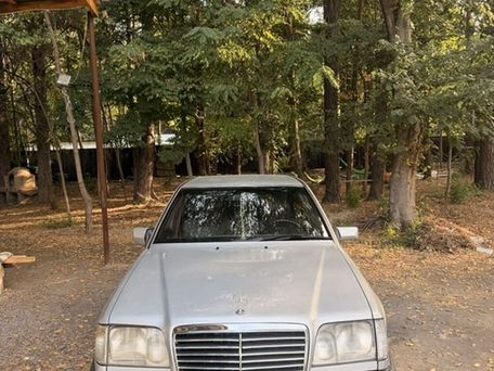 Mercedes-Benz W124, 1994