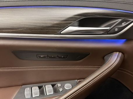 BMW 5 Series, 2019 — photo 9
