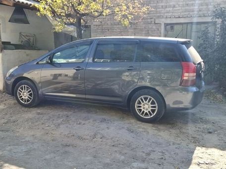 Toyota Wish, 2003 — photo 9