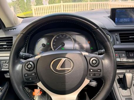 Lexus CT, 2019 — photo 10