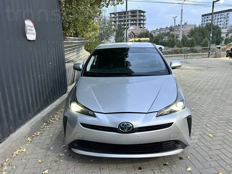 Toyota Prius, 2020 — фото 1