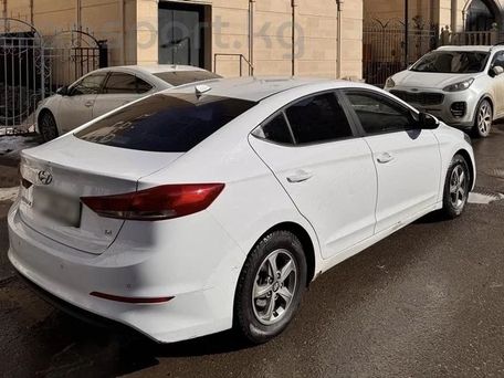 Hyundai Avante, 2018 — сүрөт 4