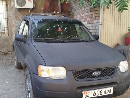 Ford Escape, 2002 — 照片 1