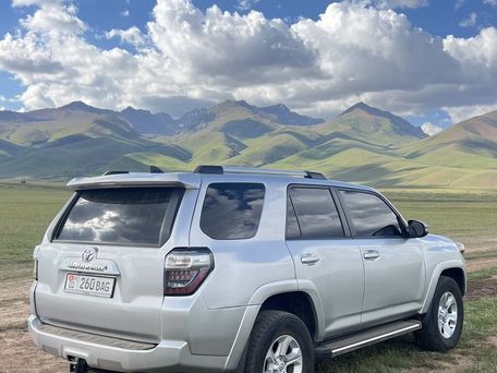 Toyota 4Runner, 2019 — фото 4