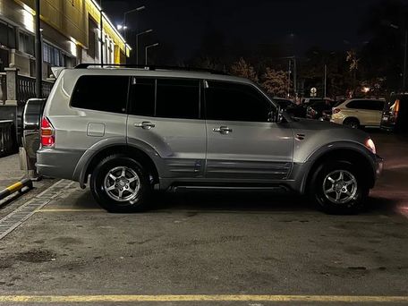 Mitsubishi Pajero, 2001 — 照片 4