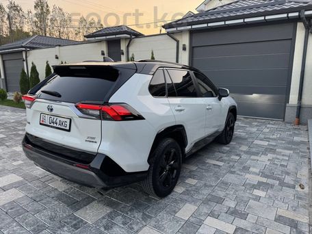 Toyota RAV4, 2022 — сүрөт 4