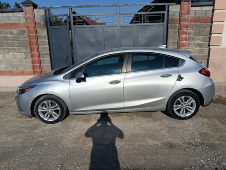 Chevrolet Cruze, 2018 — 照片 2