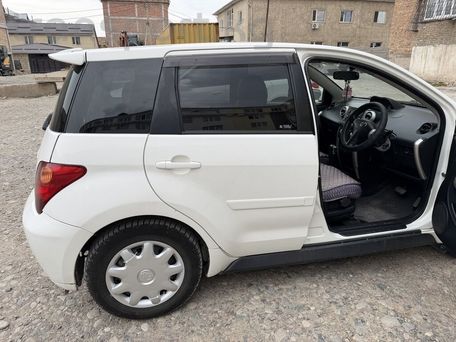 Toyota Ist, 2003 — сүрөт 2