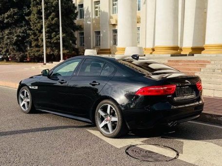 Jaguar XE, 2018 — фото 3