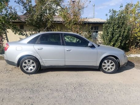 Audi A4, 2001 — 照片 2