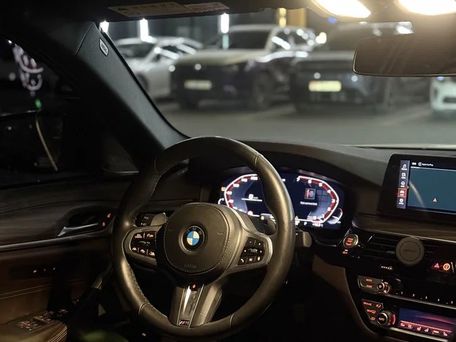 BMW 5 серии, 2020 — 照片 6
