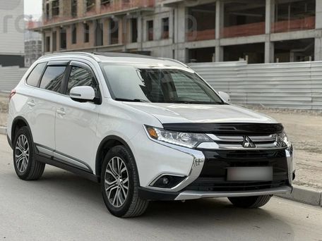 Mitsubishi Outlander, 2018 — фото 2