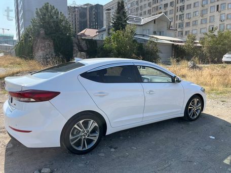 Hyundai Avante, 2018 — 照片 5