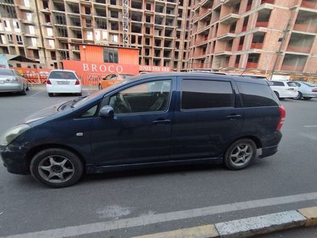 Toyota Wish, 2003 — 照片 2
