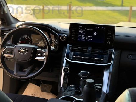 Toyota Land Cruiser, 2021 — фото 9