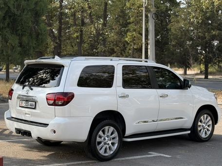 Toyota Sequoia, 2020 — 照片 3