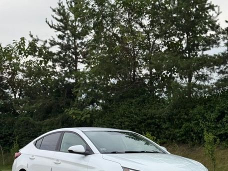 Hyundai Elantra, 2019 — фото 1