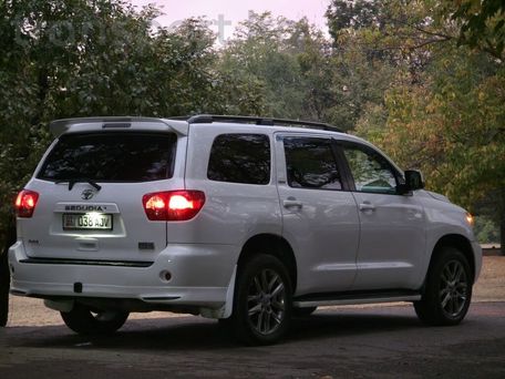 Toyota Sequoia, 2007 — фото 3