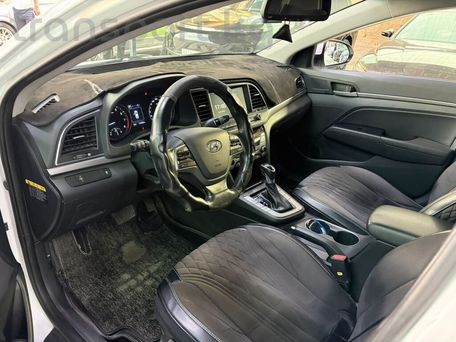 Hyundai Elantra, 2017 — 照片 2